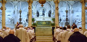 The friars pray for those affected by the Covid-19 Emergency!
