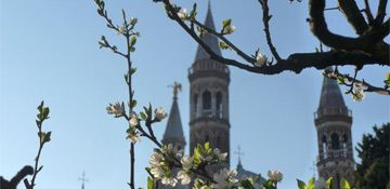Feiern Sie Ostern mit den Brüdern der Antonius-Basilika in Padua